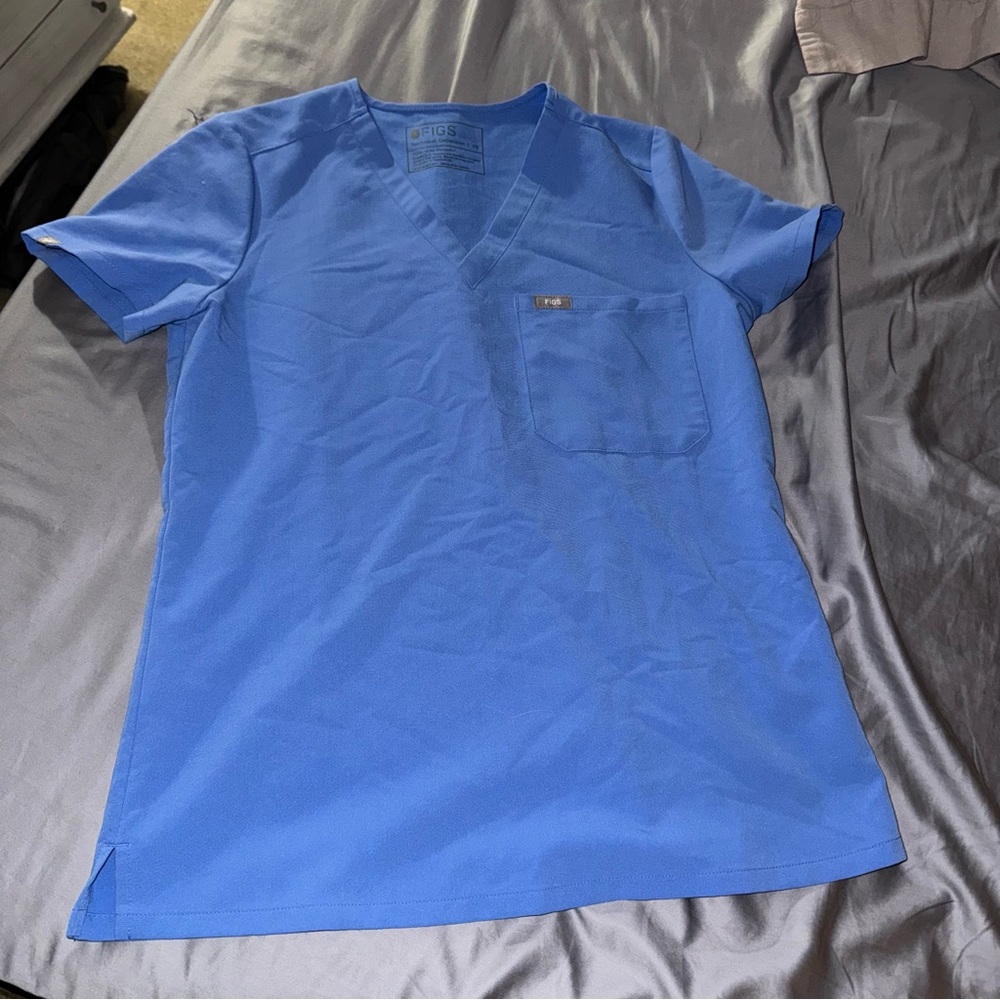 FIGS Scrub top